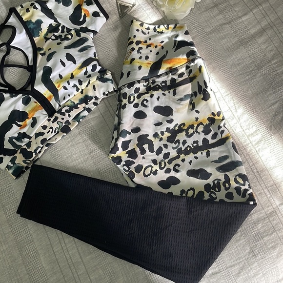 CLS | NC Elite Shape Cheetah Amanda Top and Legging with Mesh Set Size XS / S - Picture 11 of 13